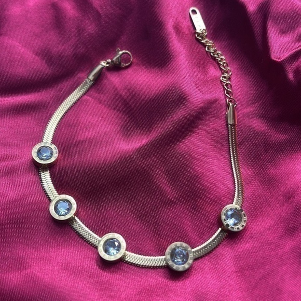 ๐ Plating Inlayโ Artificial Gemstones Stainless Steel Bracelet-Gold Tone - Picture 3 of 10